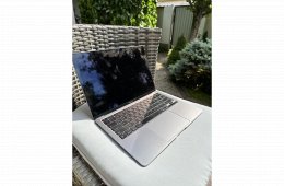 Eladó MacBook Air M1 13.3” – kiváló állapotban - 2024 8/256