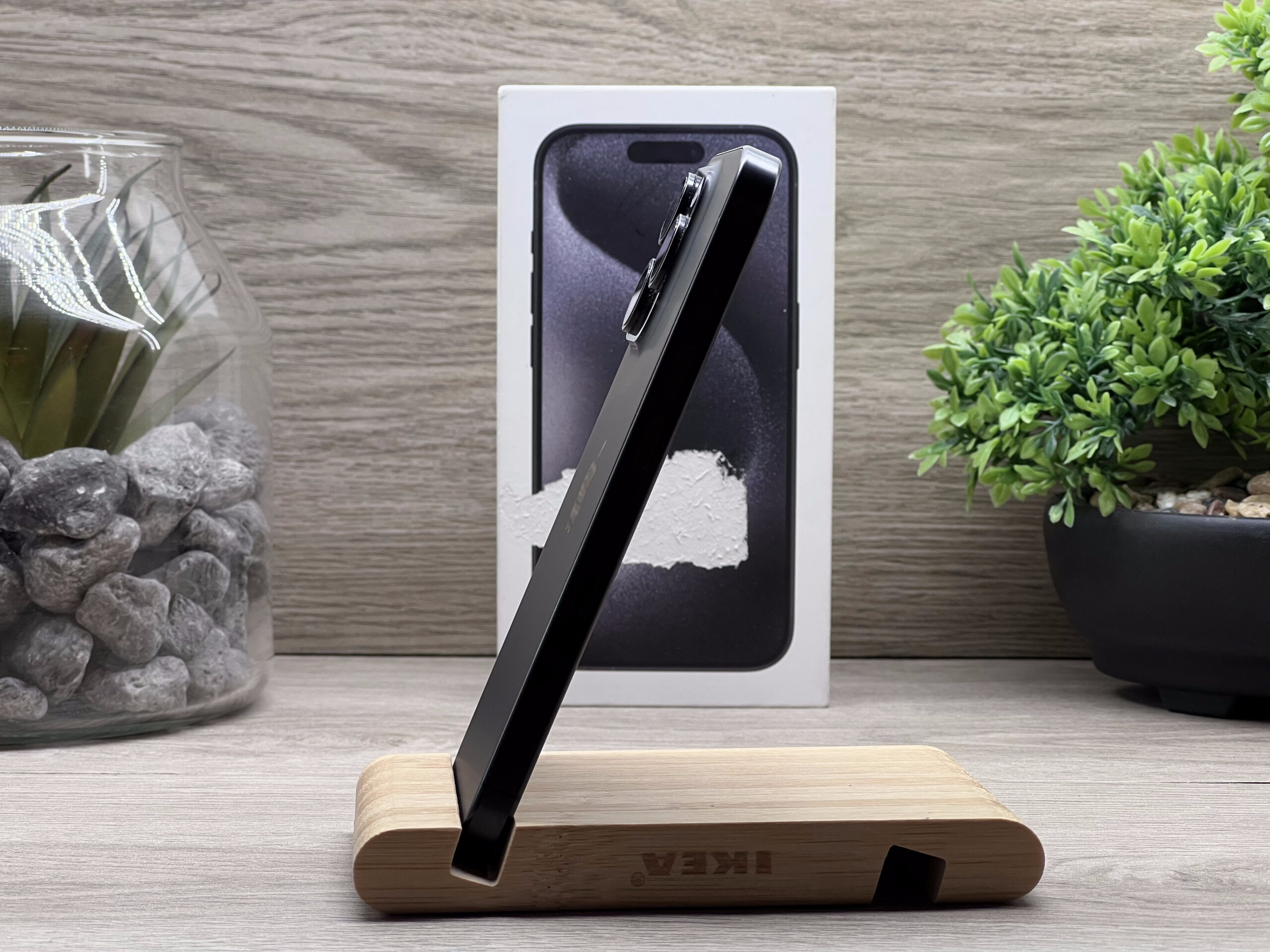 iPhone 15 Pro Black Titanium 128GB 2 ÉV Garanciával Számlával Aksi 98%