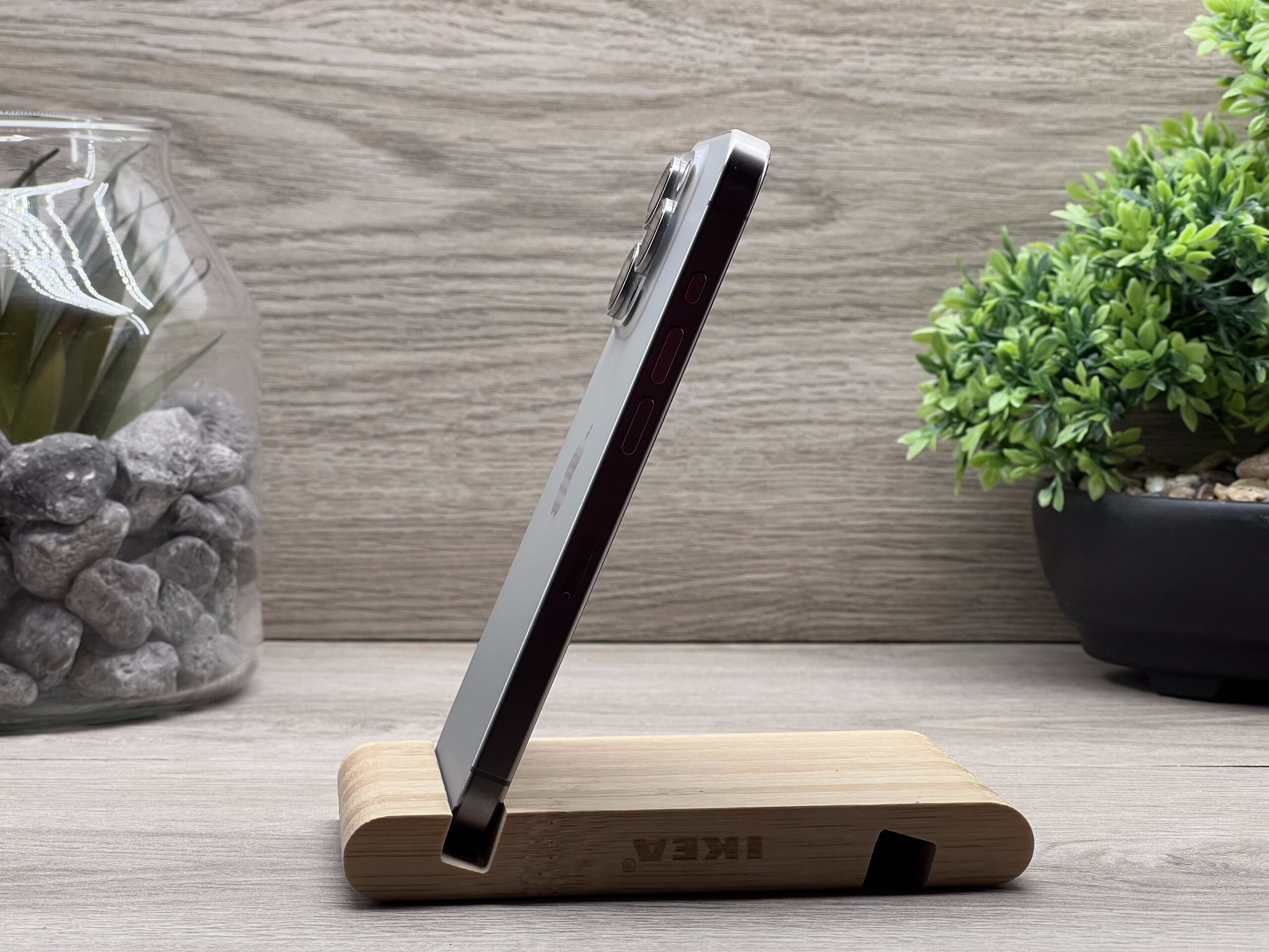 iPhone 15 Pro Natural Titanium 256GB 2 ÉV Garanciával Számlával Aksi 93%