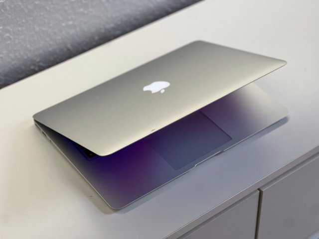 MacBook Air 2017 13 128GB 2 ÉV Garanciával Számlával