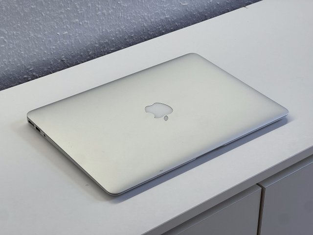 MacBook Air 2017 13 128GB 2 ÉV Garanciával Számlával