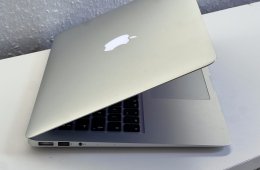 MacBook Air 2017 13 128GB 2 ÉV Garanciával Számlával