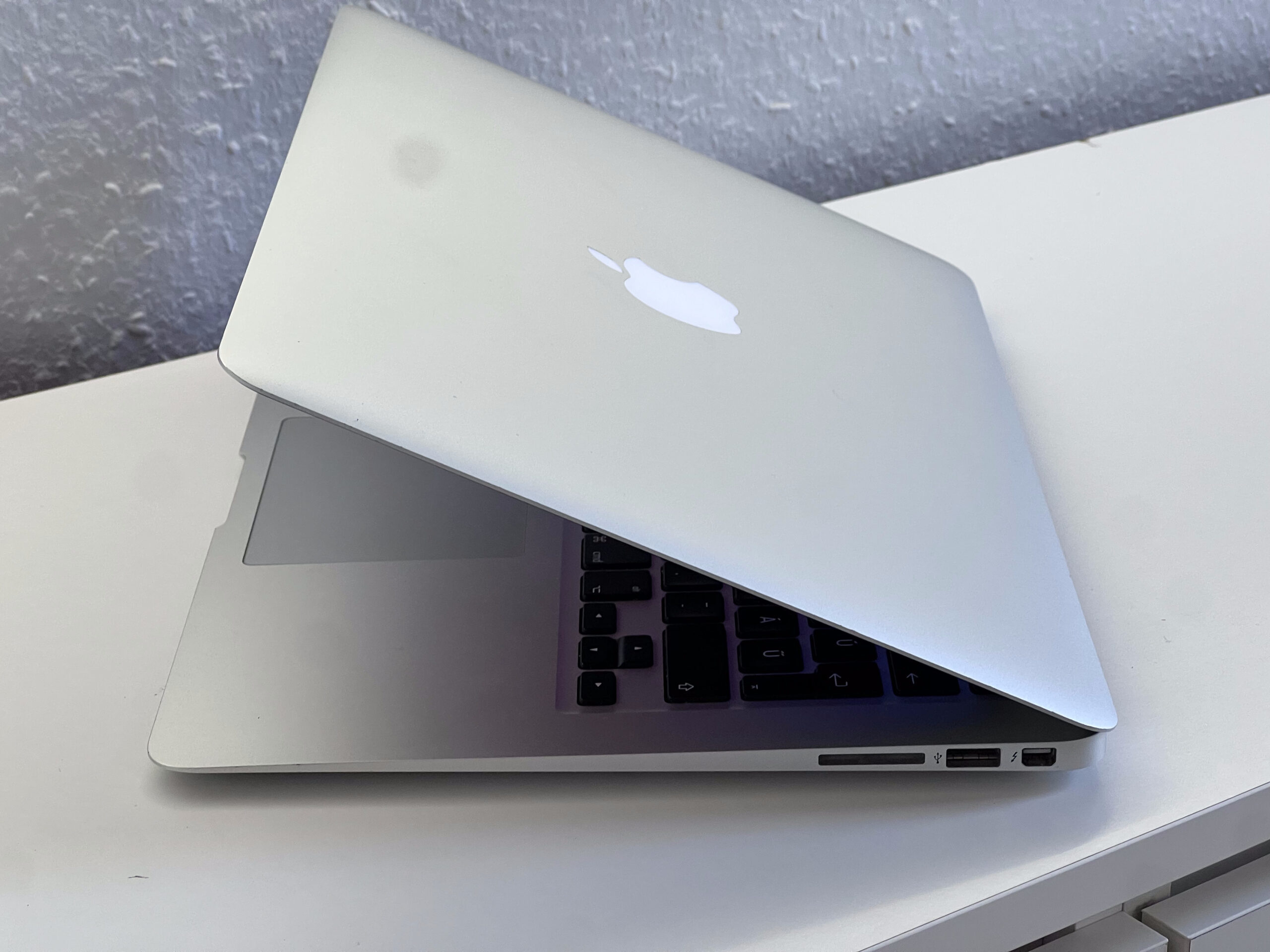 MacBook Air 2017 13 128GB 2 ÉV Garanciával Számlával