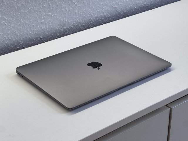 MacBook Air 2020 13 256GB 2 ÉV Garanciával Számlával