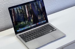 MacBook Air 2020 13 256GB 2 ÉV Garanciával Számlával