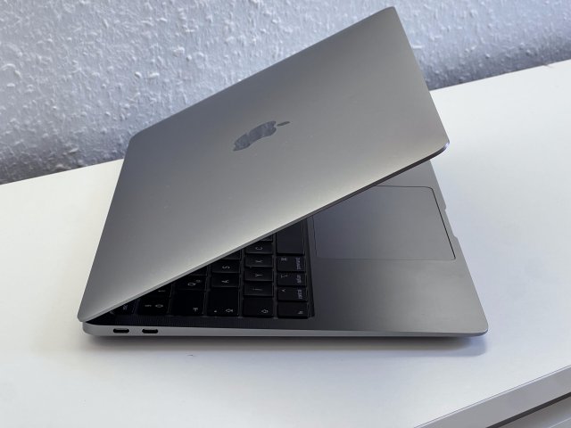 MacBook Air 2020 13 256GB 2 ÉV Garanciával Számlával