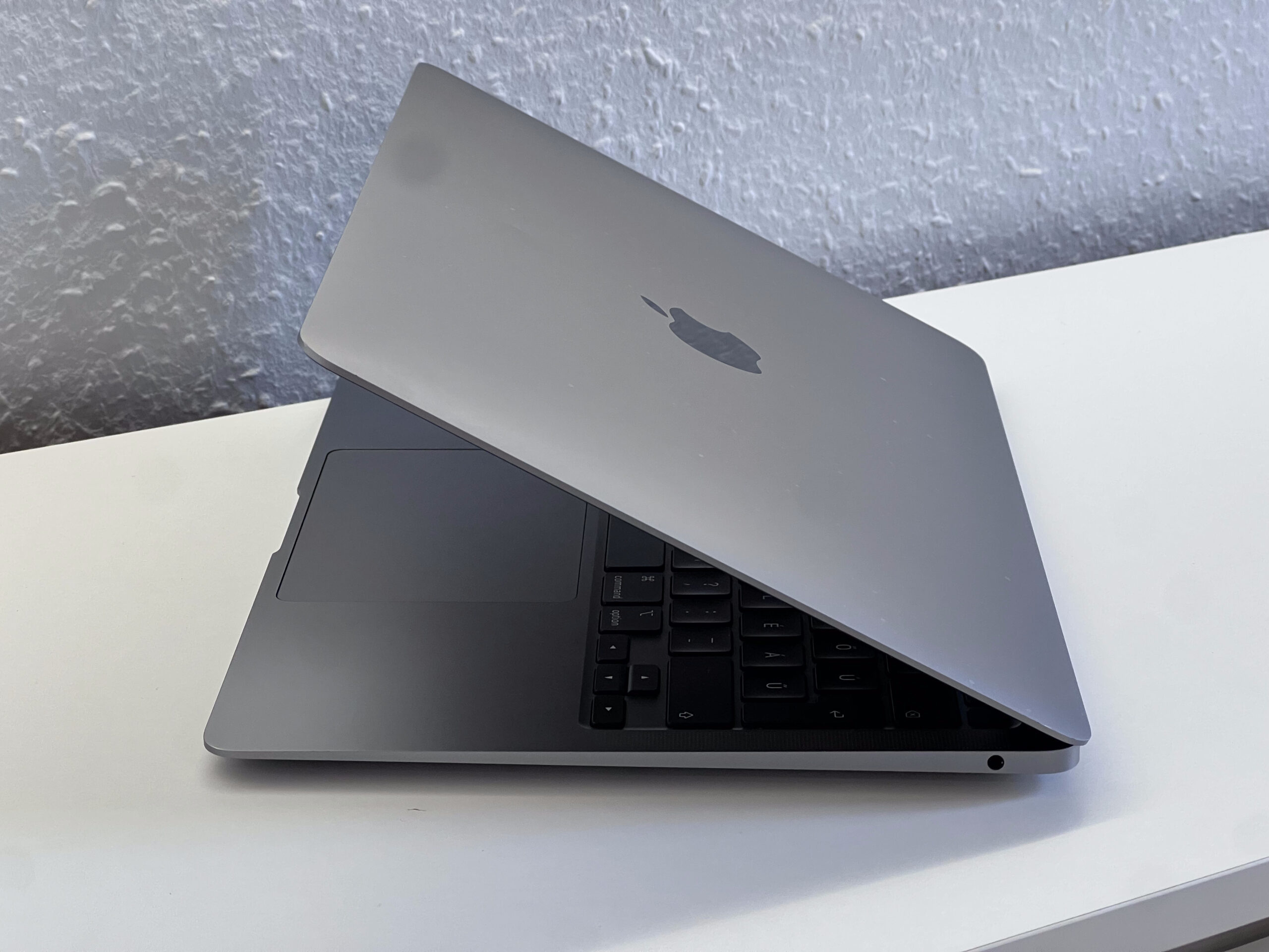 MacBook Air 2020 13 256GB 2 ÉV Garanciával Számlával