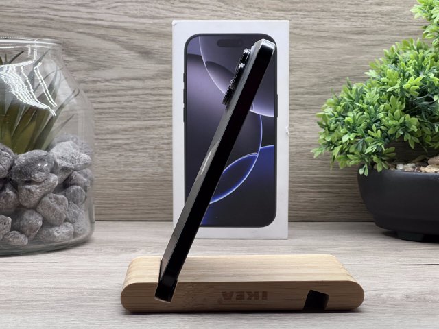 Hibátlan iPhone 16 Pro Black Titanium 256GB 2 ÉV Garanciával Számlával Aksi 100%