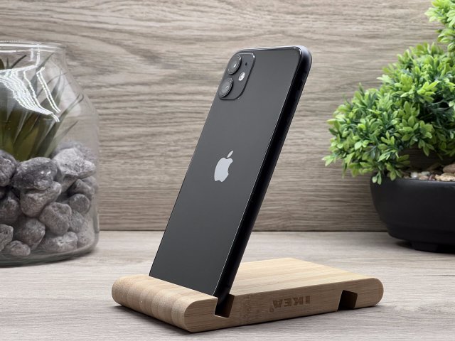 iPhone 11 Black 64GB 2 ÉV Garanciával Számlával Aksi 96%