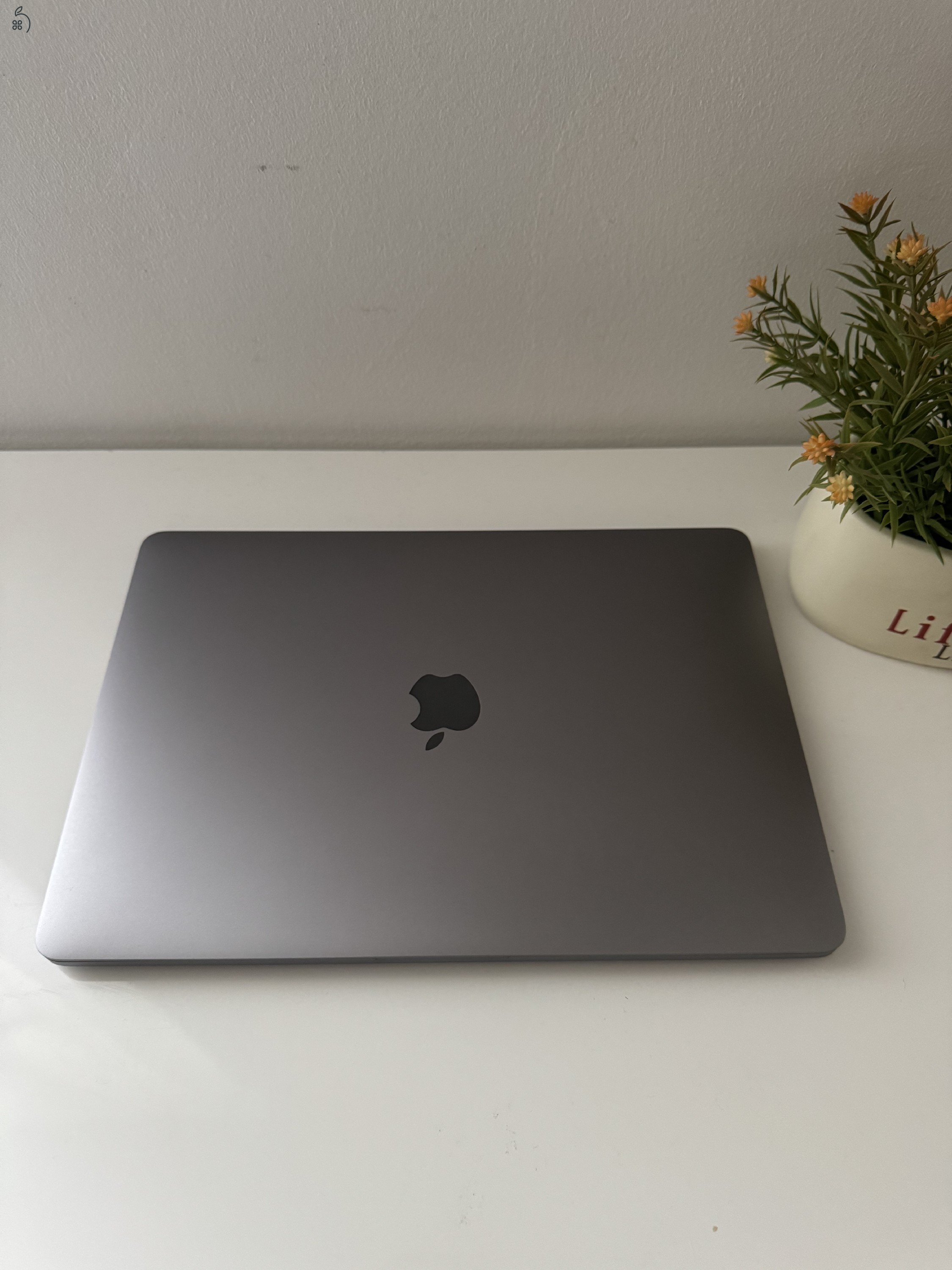 M1 Macbook Pro Retina 13