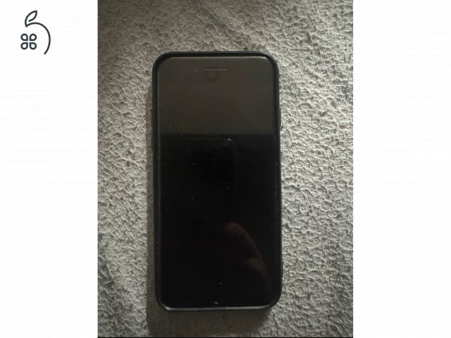 IPhone 8| törött hátlap