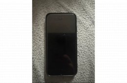 IPhone 8| törött hátlap