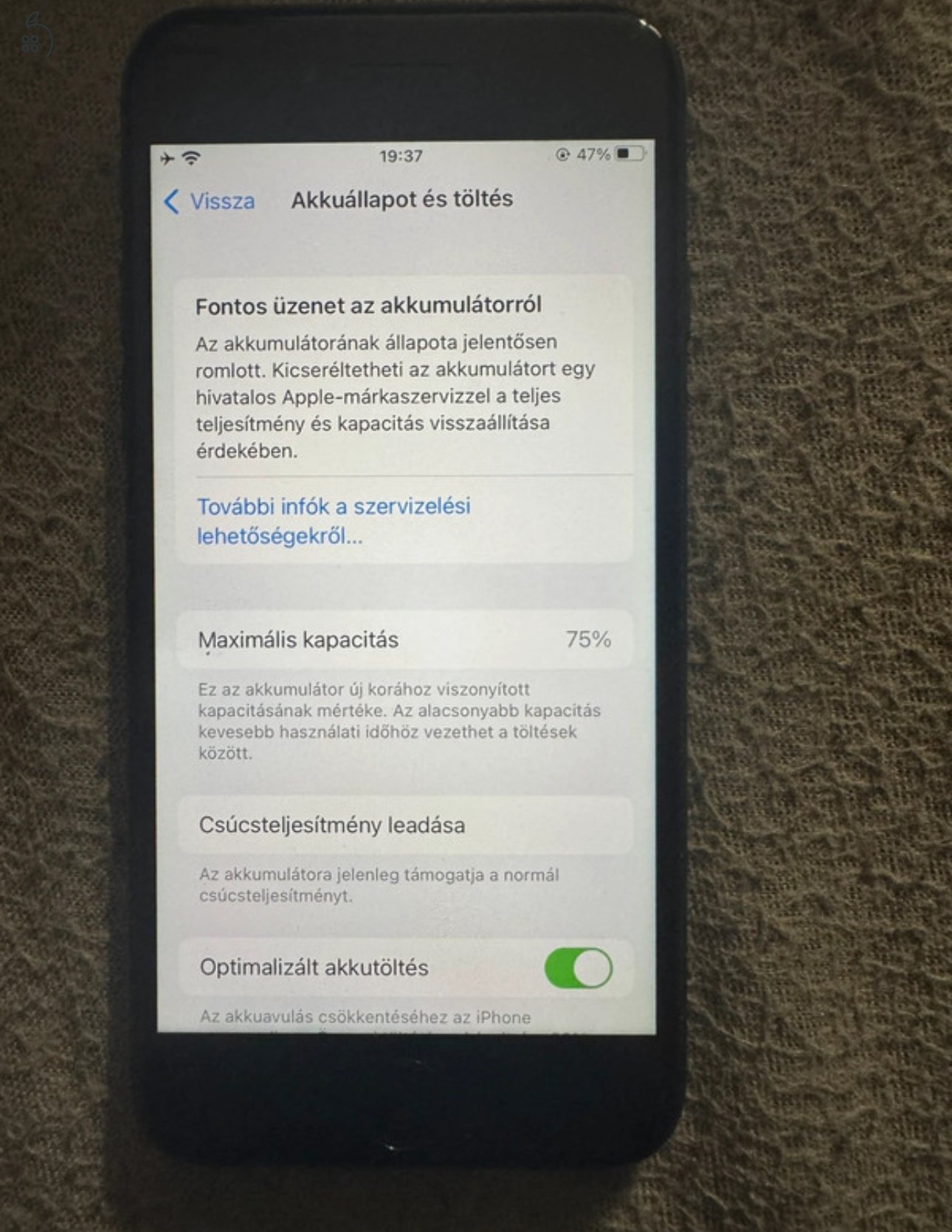 IPhone 8| törött hátlap