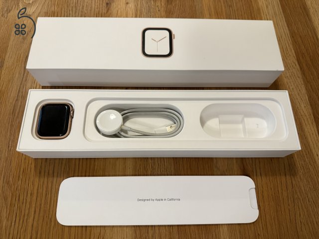 Apple Watch S4 40mm Gold Aluminum Pink Sand (GPS + CEL)