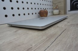 Apple Retina Macbook Pro 13 M1 Touchbar - 2021 - Használt, karcmentes