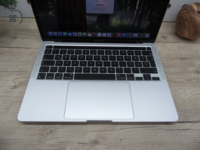 Apple Retina Macbook Pro 13 M1 Touchbar - 2021 - Használt, karcmentes
