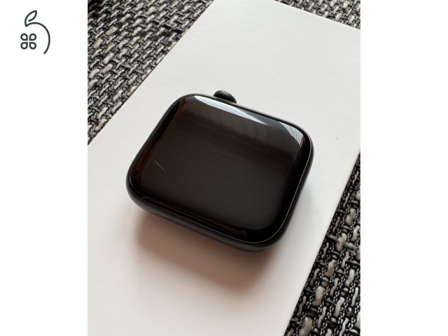 Apple Watch SE (2020) Space Gray 44 mm, 89% aksi, Apple.com számla