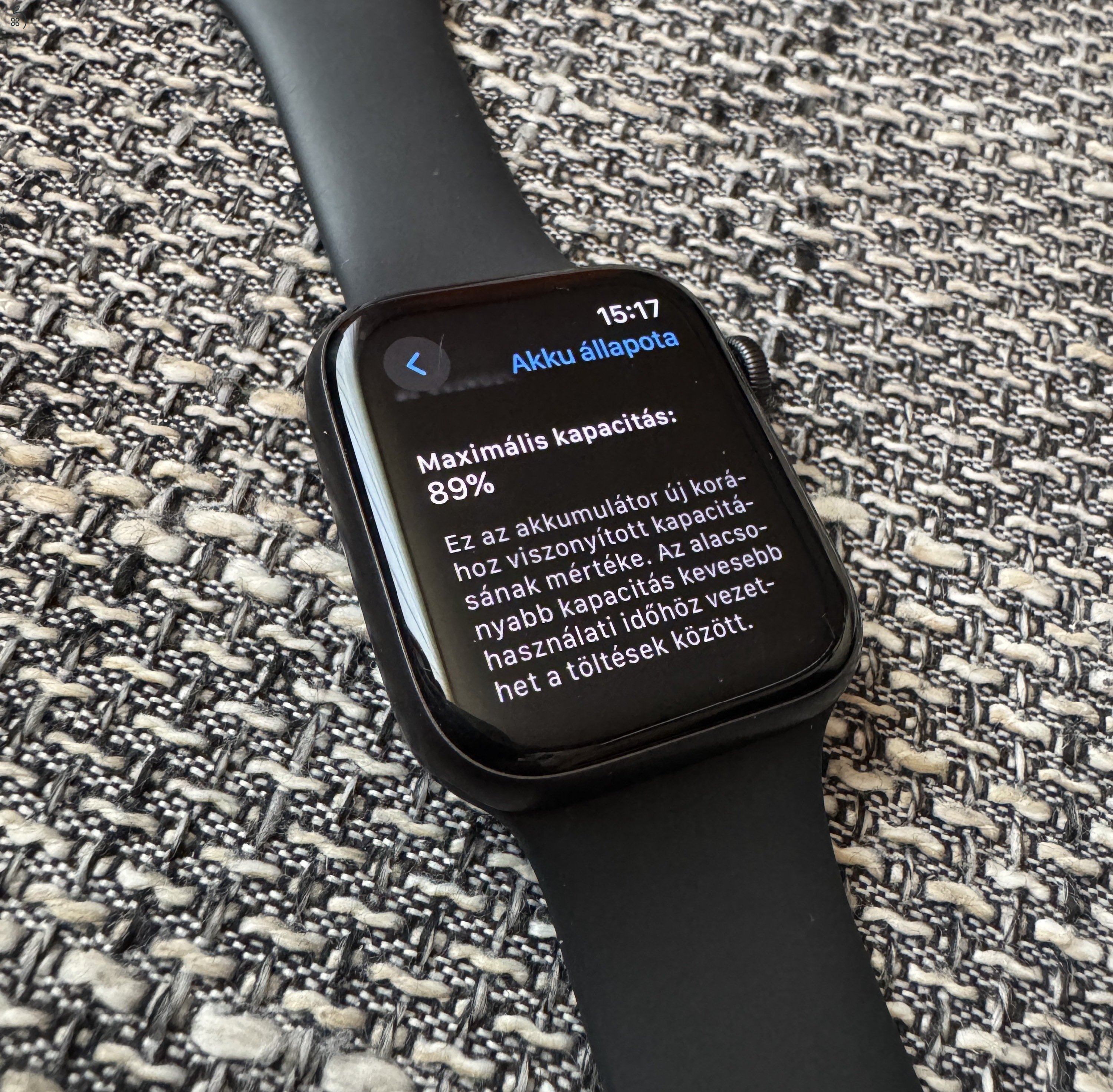 Apple Watch SE (2020) Space Gray 44 mm, 89% aksi, Apple.com számla