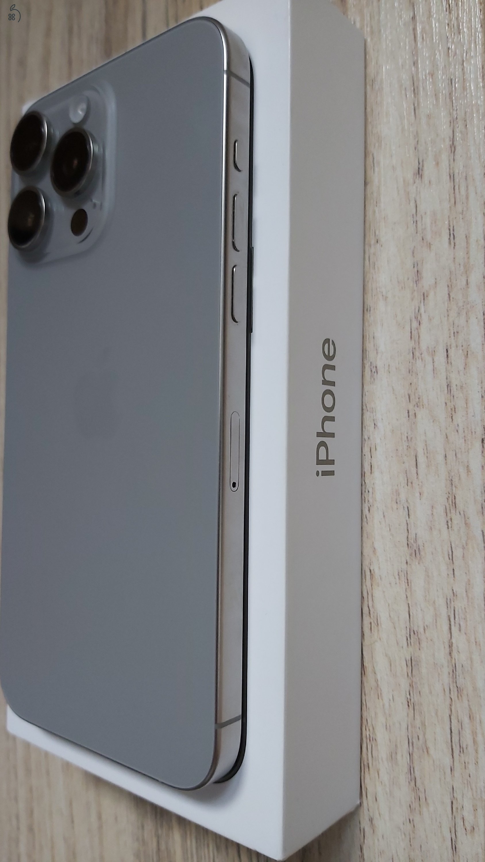 Iphone 15 pro max 100% aku