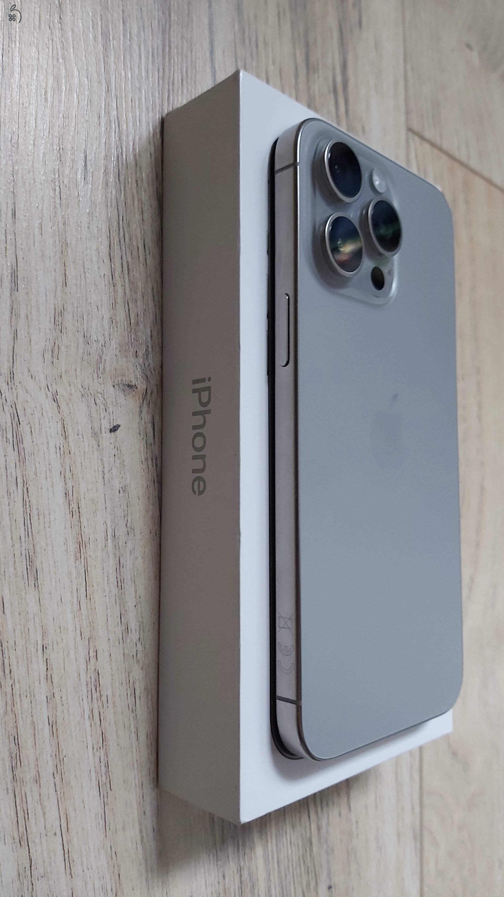 Iphone 15 pro max 100% aku
