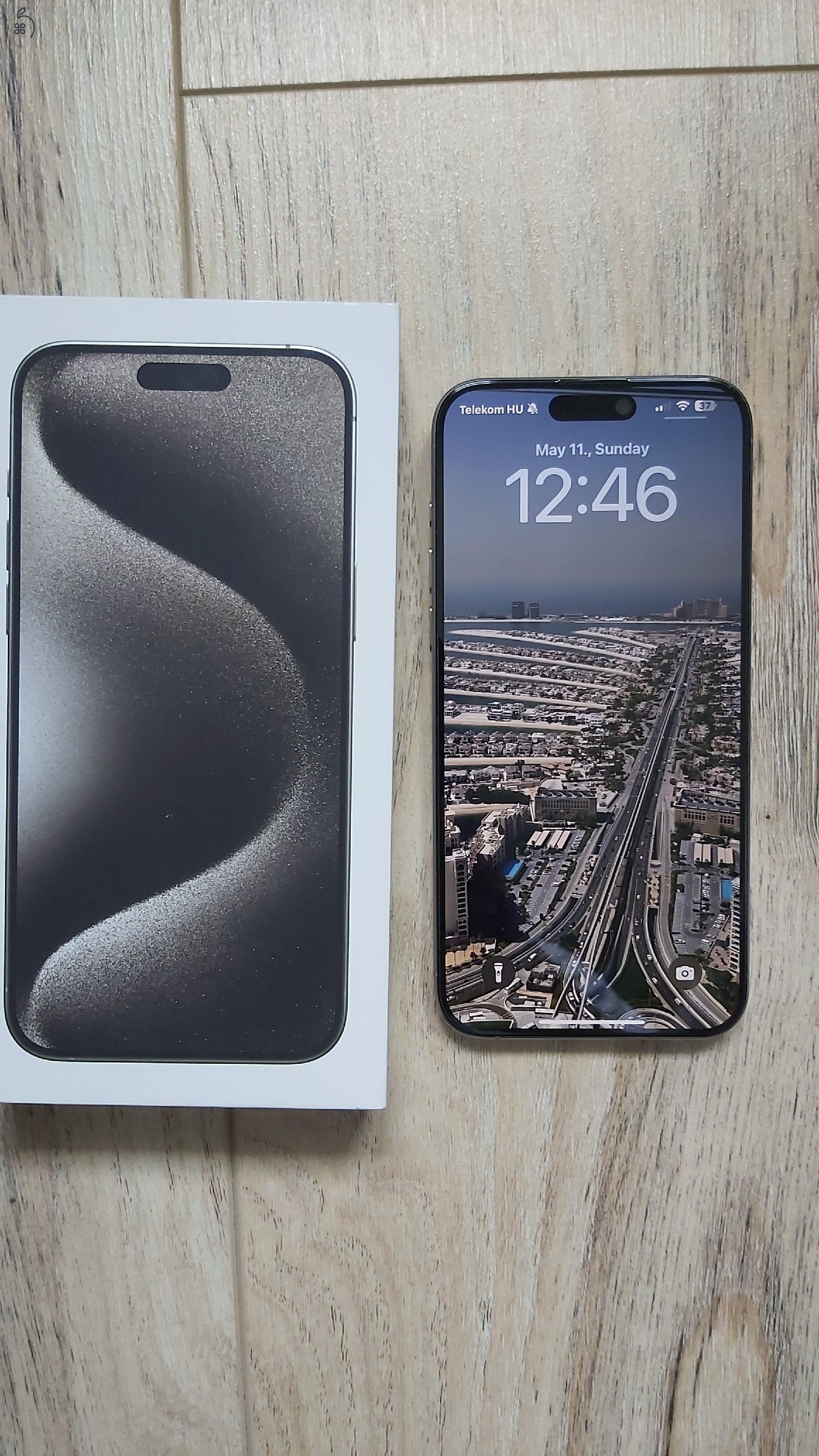 Iphone 15 pro max 100% aku