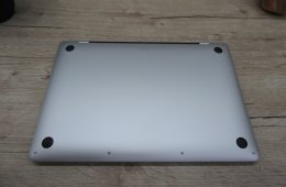  Apple Retina Macbook Pro 13 M1 Touchbar - 2021 - Használt, karcmentes 