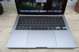  Apple Retina Macbook Pro 13 M1 Touchbar - 2021 - Használt, karcmentes 