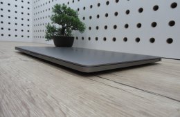 Apple Retina Macbook Pro 13 M2 Touchbar - 2021 - Használt, karcmentes 