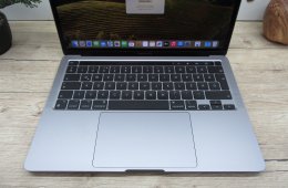  Apple Retina Macbook Pro 13 M2 Touchbar - 2021 - Használt, karcmentes 