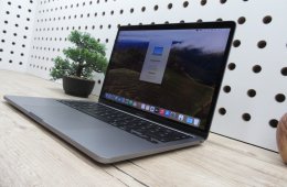  Apple Retina Macbook Pro 13 M2 Touchbar - 2021 - Használt, karcmentes 