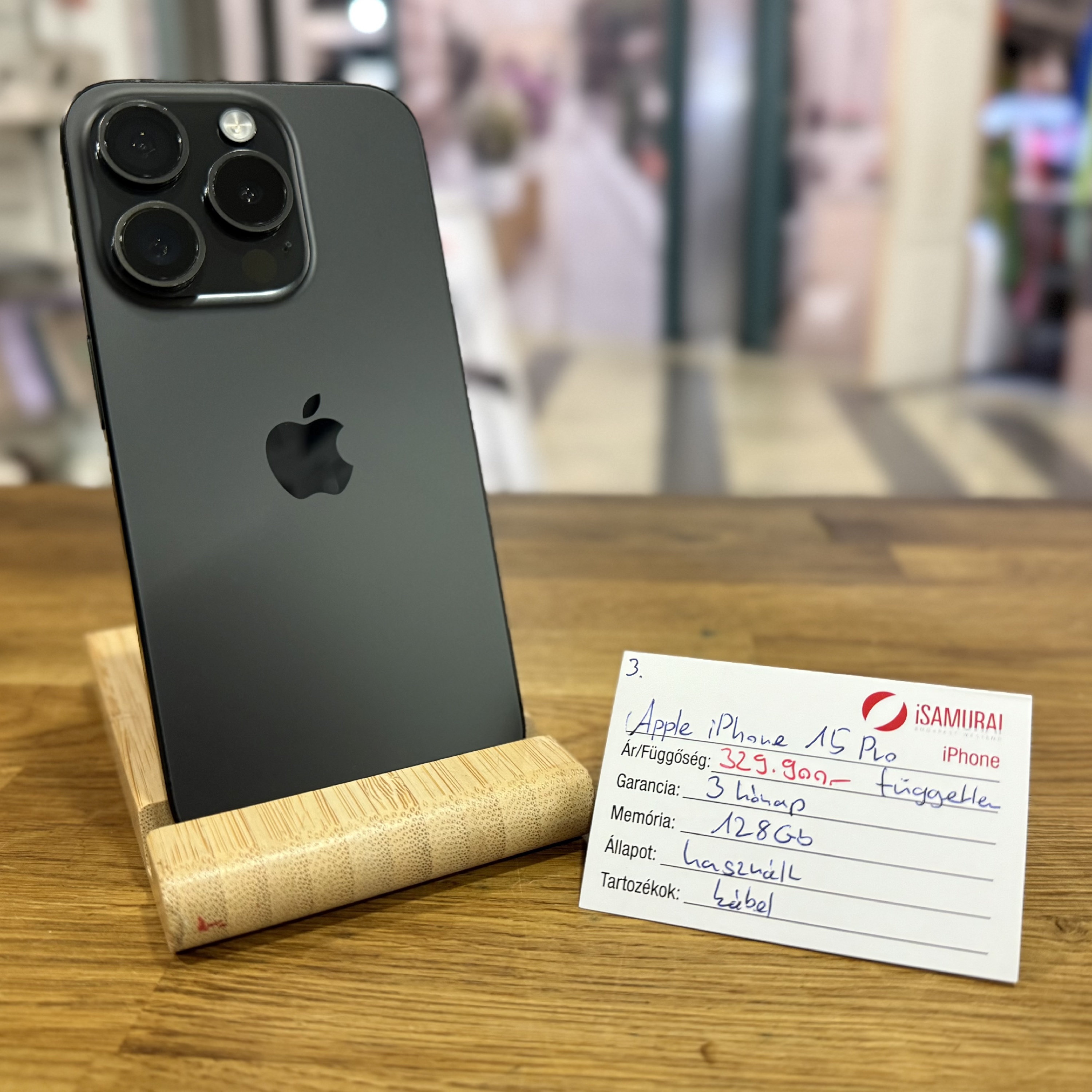 3. Apple iPhone 15 Pro - 128 GB - Black Titán