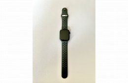 Apple Watch 7 45 mm Nike fekete 