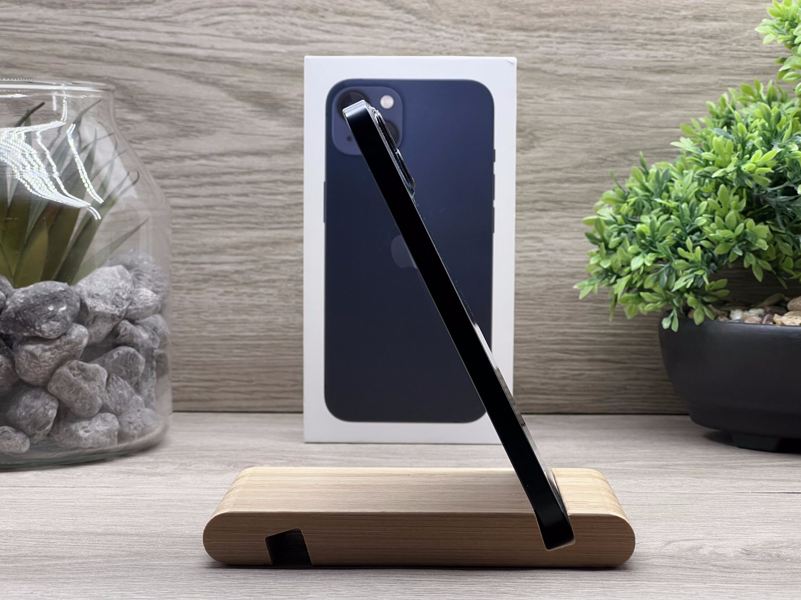 iPhone 13 Midnight 256GB 2 ÉV Garanciával Számlával Aksi 94%
