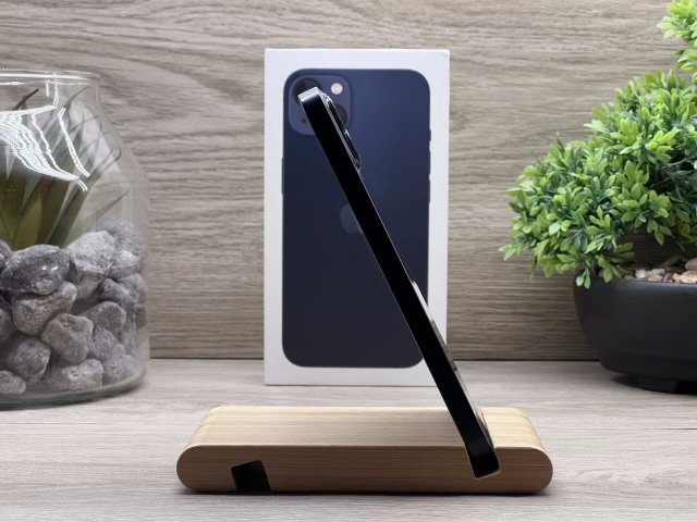 iPhone 13 Midnight 256GB 2 ÉV Garanciával Számlával Aksi 94%