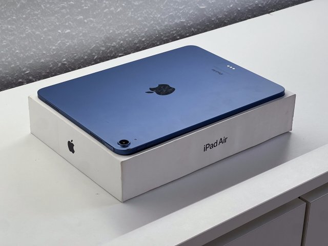 iPad Air 5th Generáció Blue 64GB 2 Év Garanciával Számlával