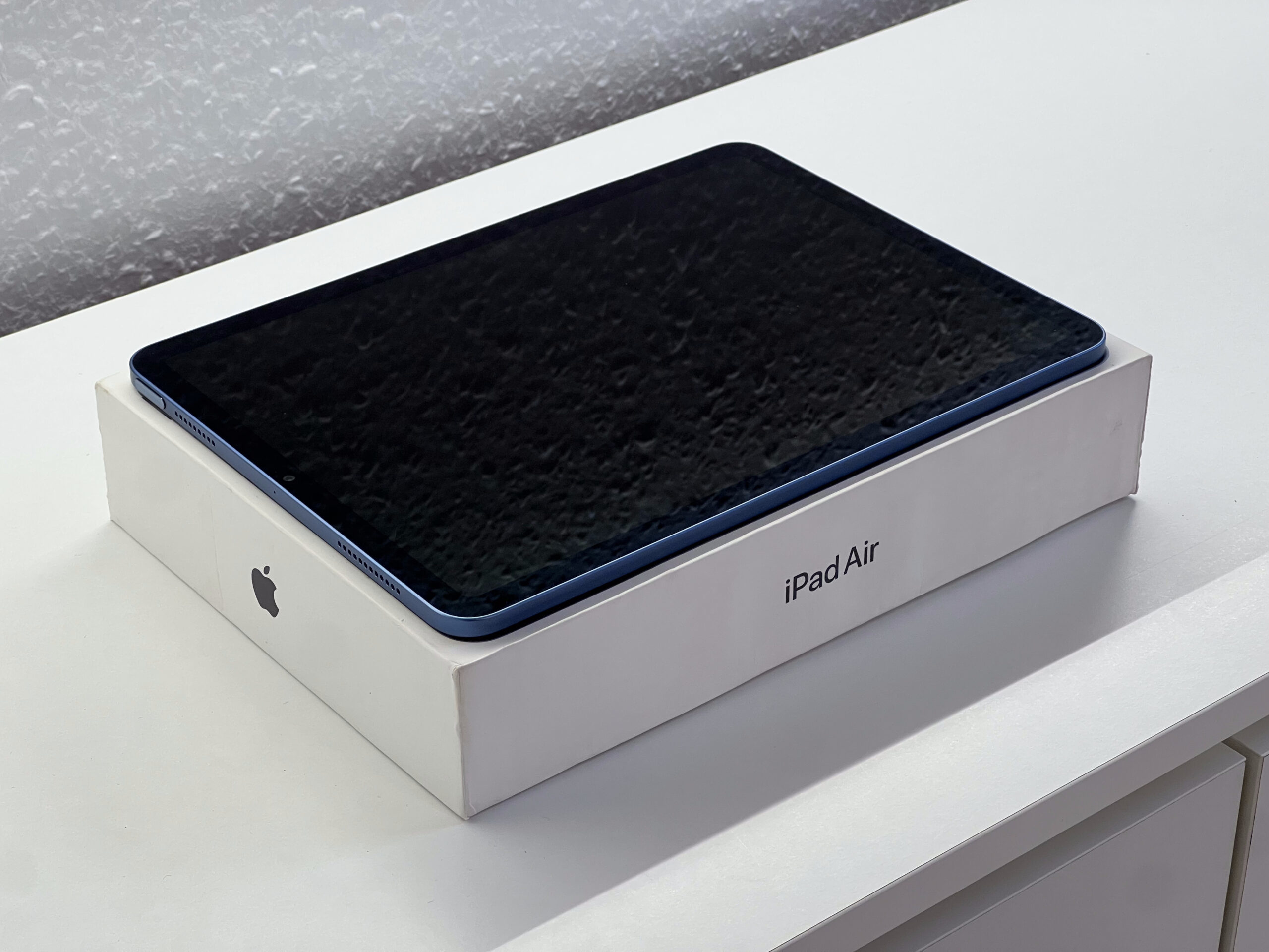 iPad Air 5th Generáció Blue 64GB 2 Év Garanciával Számlával