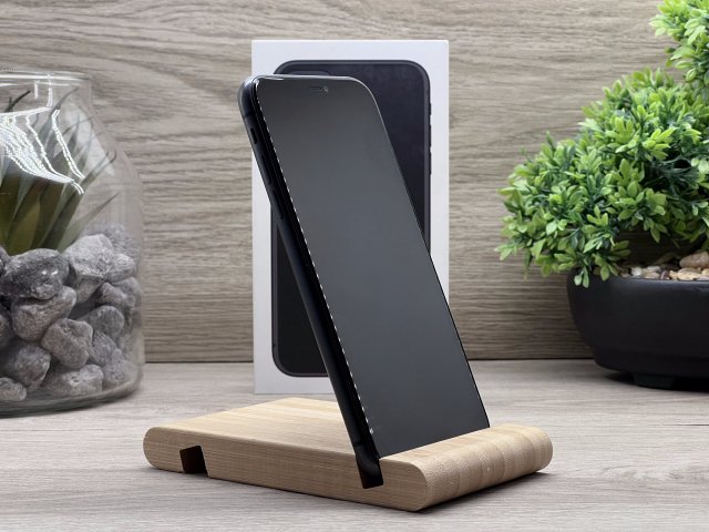 iPhone 11 Black 64GB 2 ÉV Garanciával Számlával Aksi 100%