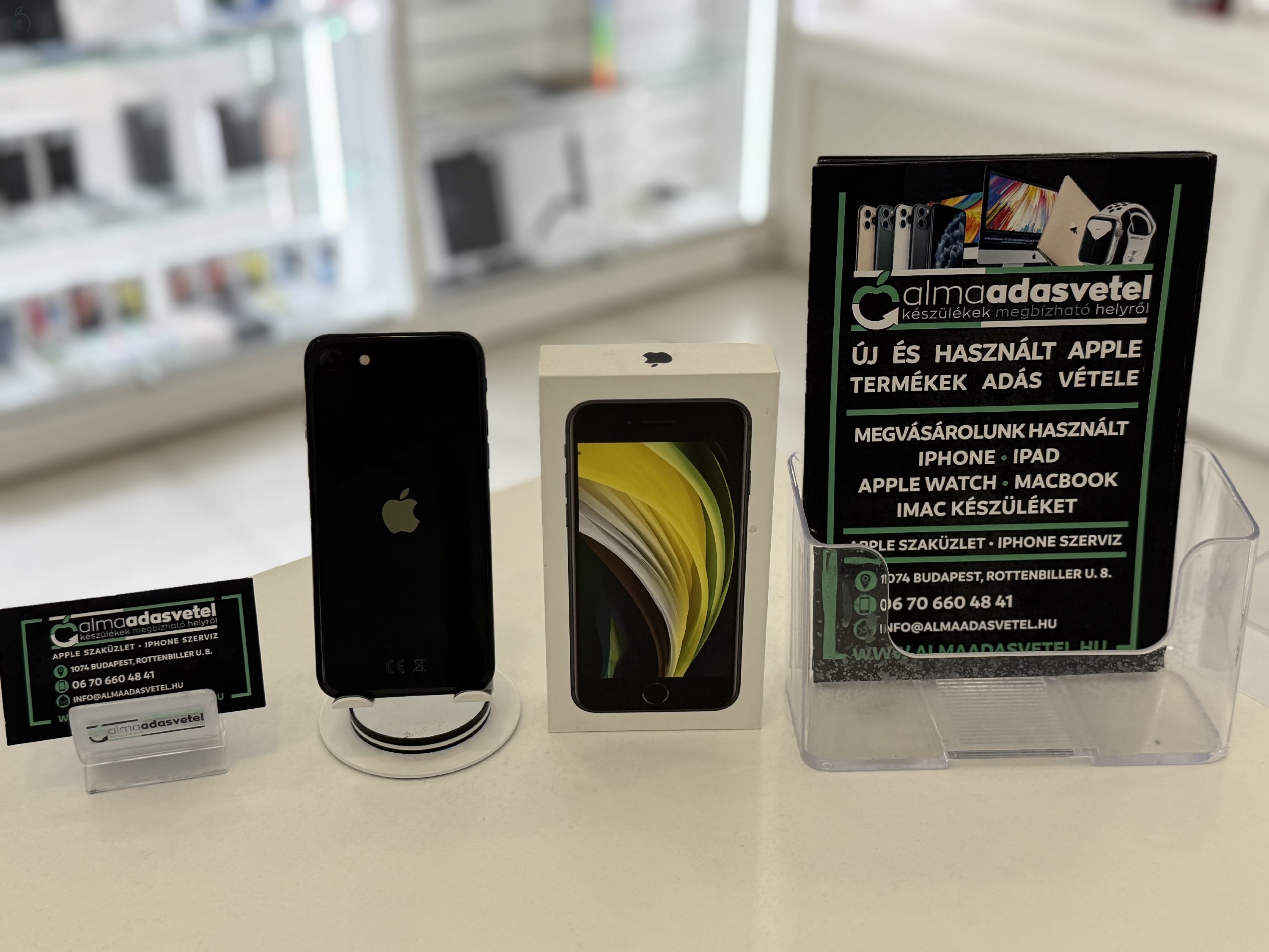 iPhone SE 2020 64GB Független Újszerű/1-3 hónap gar./Akku 100%/p4246