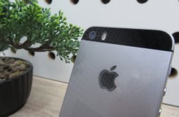 Apple iPhone SE - Space Gray - Új
