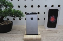 Apple iPhone SE - Space Gray - Új