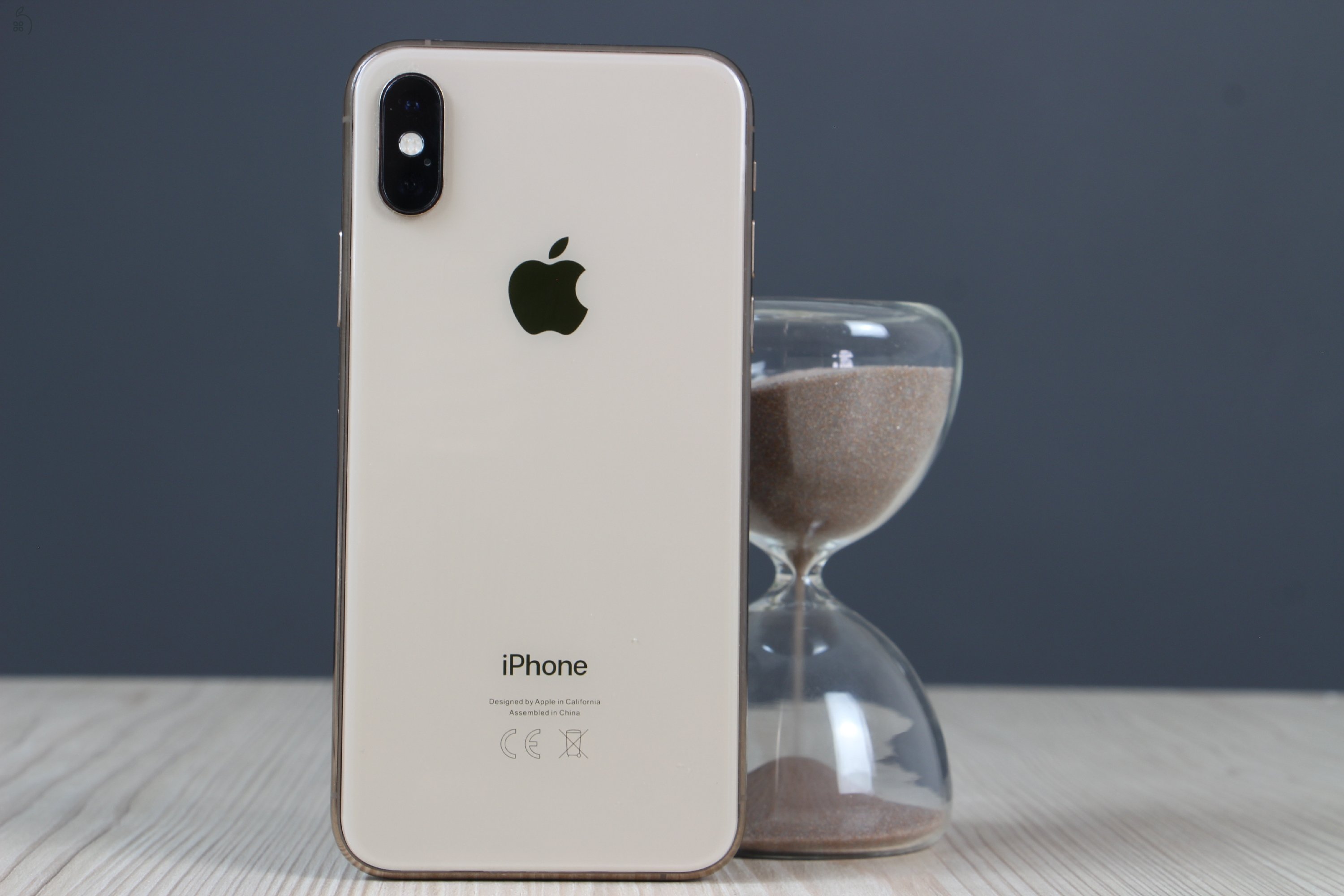 Apple iPhone Xs 256GB Gold B US-6554