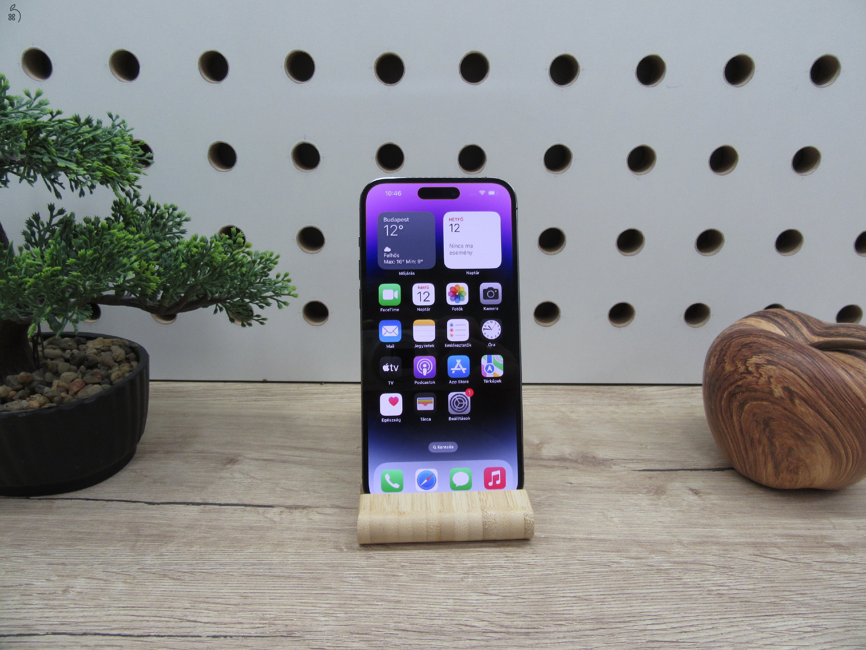 Apple iPhone 14 Pro Max - Deep Max - Használt, karcmentes
