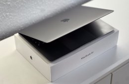 MacBook Air 2020 13 M1 256GB 2 ÉV Garanciával Számlával