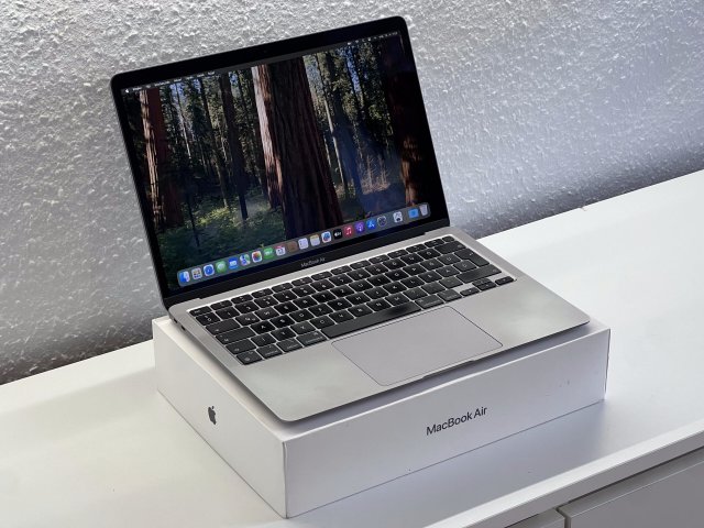 MacBook Air 2020 13 M1 256GB 2 ÉV Garanciával Számlával