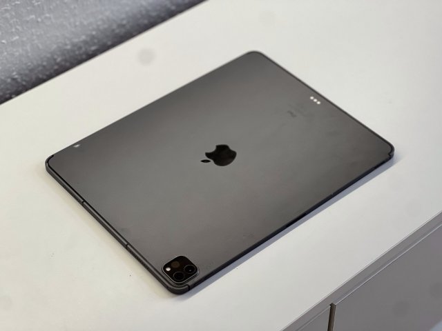 iPad Pro 5th Generáció Space Gray CEL 256GB 2 ÉV Garanciával Számlával
