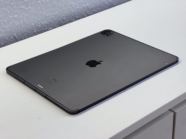 iPad Pro 5th Generáció Space Gray CEL 256GB 2 ÉV Garanciával Számlával