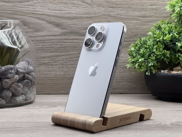 Hibátlan iPhone 15 Pro White Titanium 256GB 2 ÉV Garanciával Számlával Aksi 95%