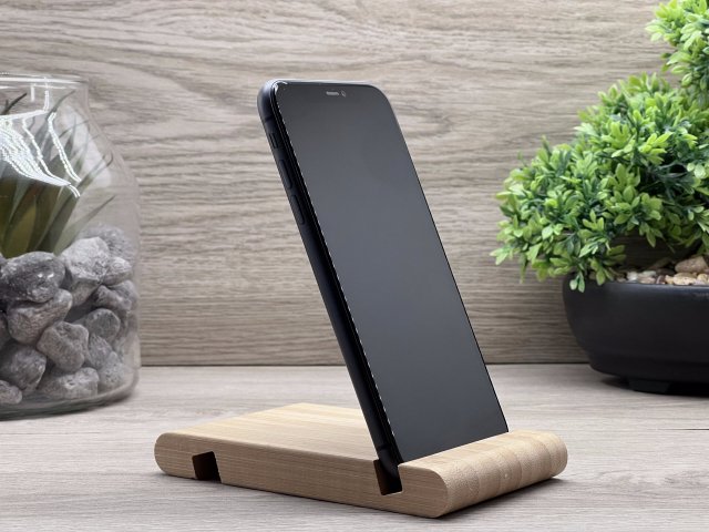 Hibátlan iPhone 11 Black 64GB 2 ÉV Garanciával Számlával