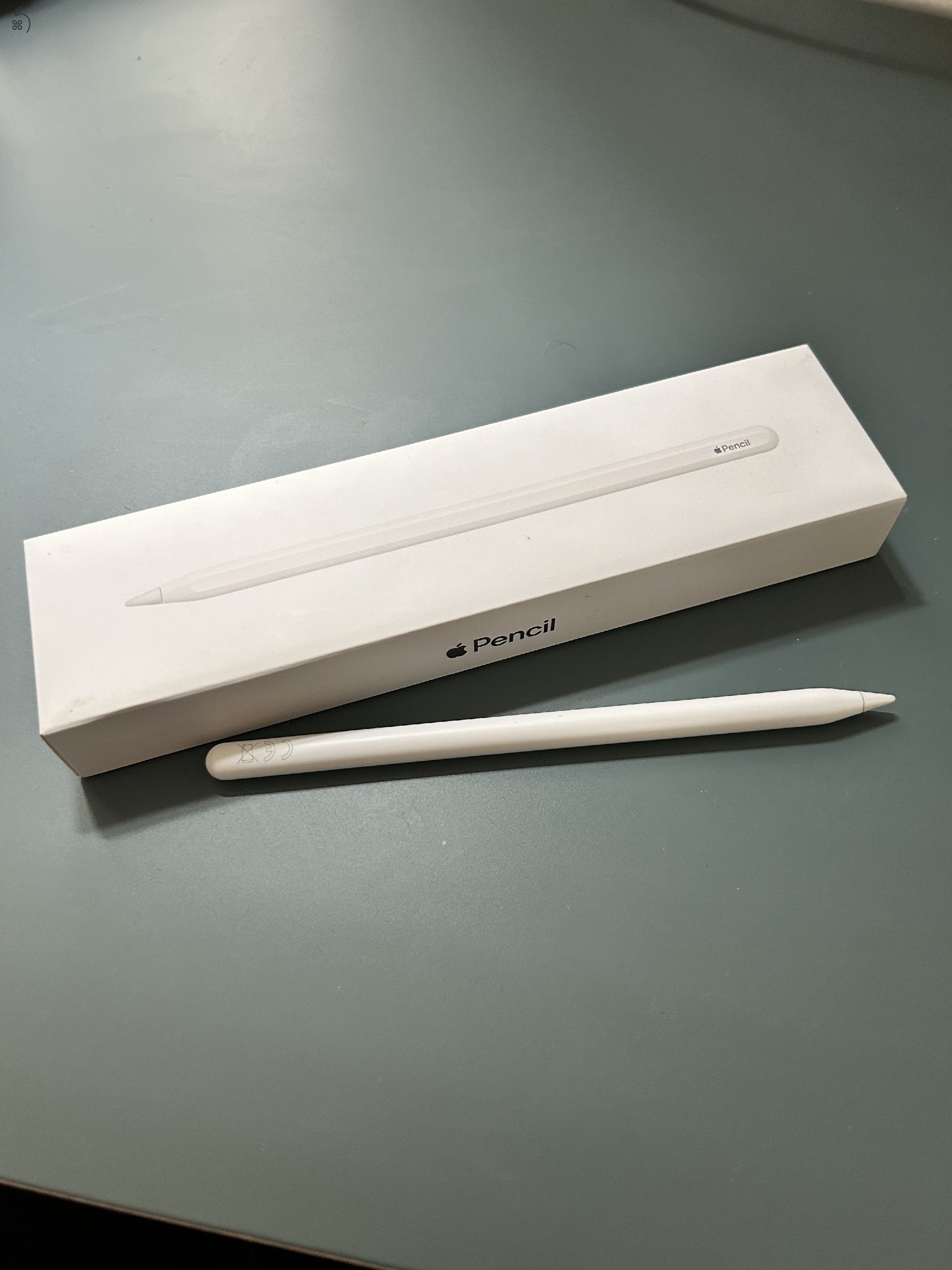 iPad Air 5 generációs 64 GB + Apple Pencil + Tok
