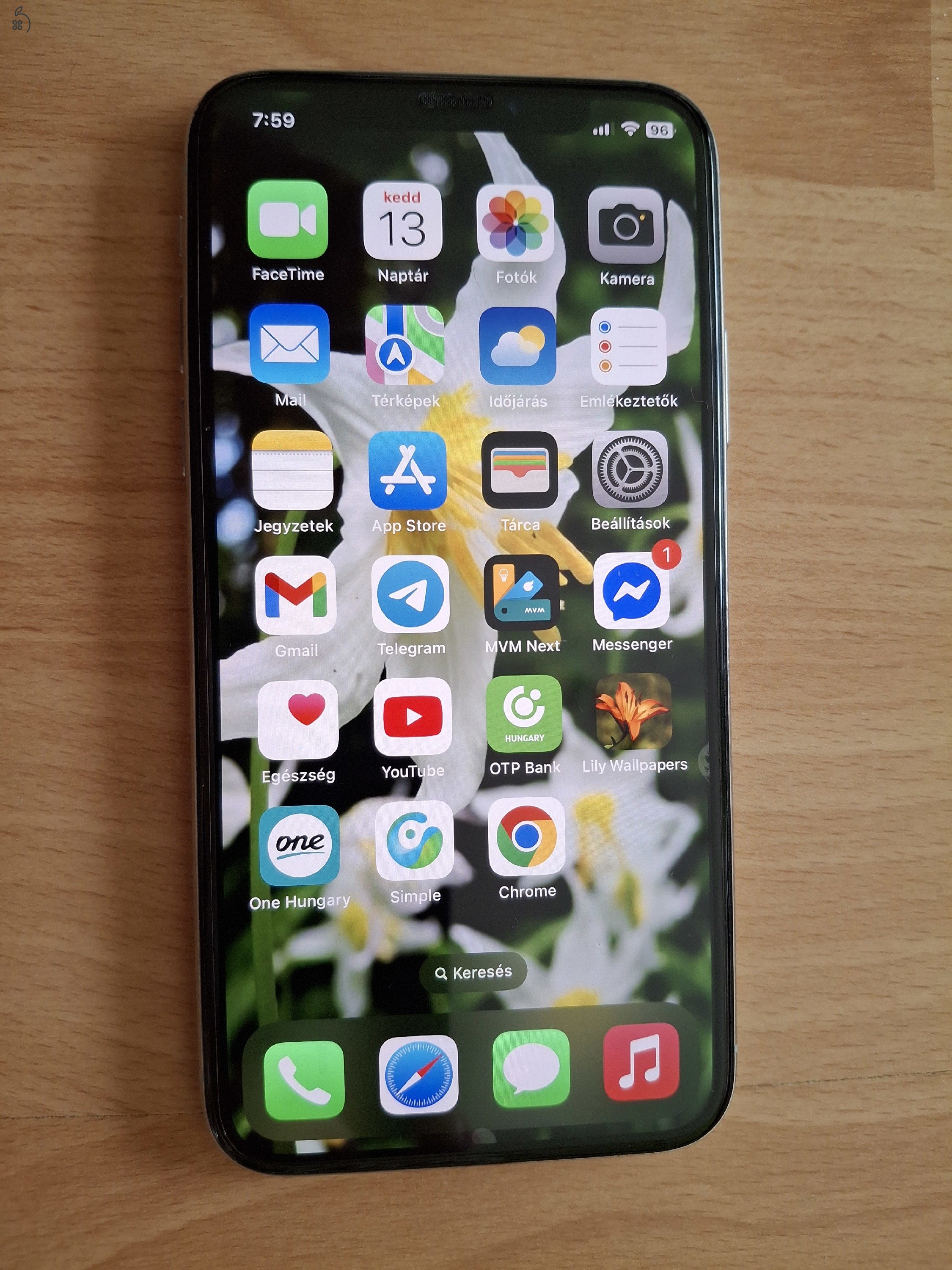 Eladó Iphone X Silver 64GB szép állapotban kedvező áron